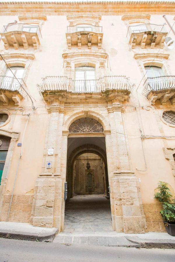 B&B Attico Taranto Caltagirone Esterno foto